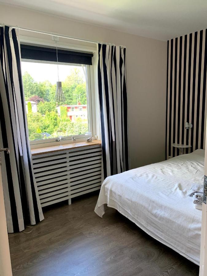 2 Rum Och Koek Pa Faerjestad Karlstad Zewnętrze zdjęcie